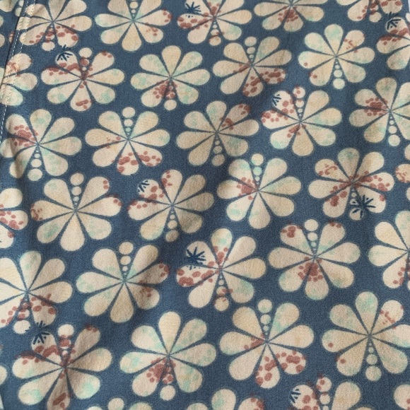 LuLaRoe One Size Leggings - Picture 3 of 7